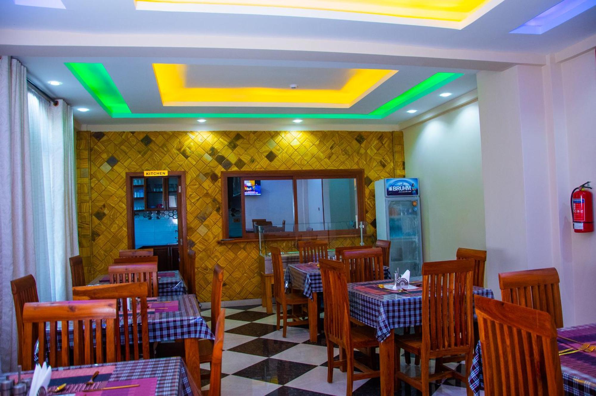 Aves Executive Hotel Arusha Eksteriør billede
