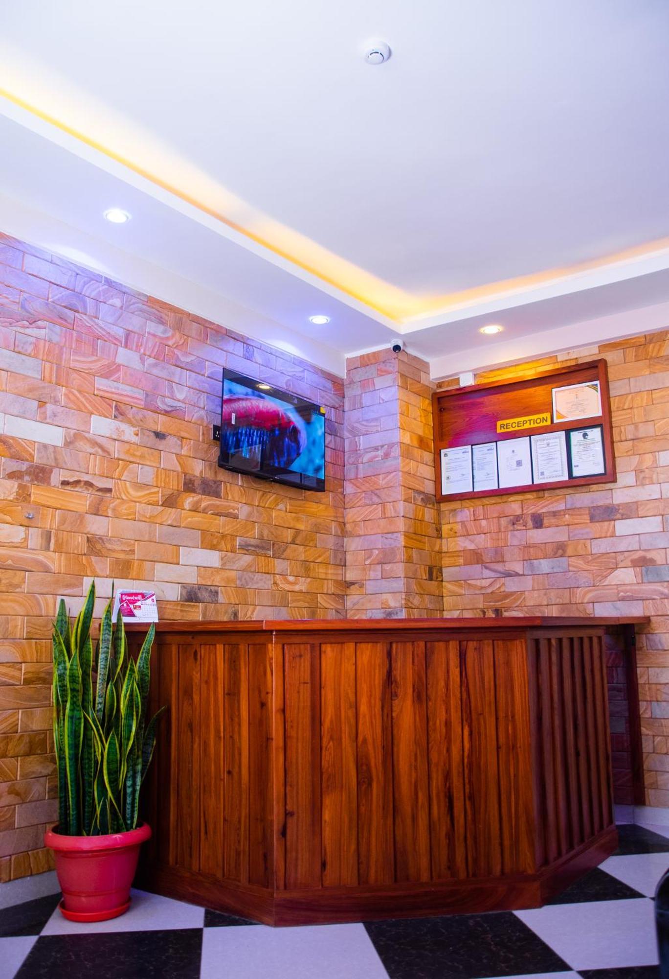 Aves Executive Hotel Arusha Eksteriør billede